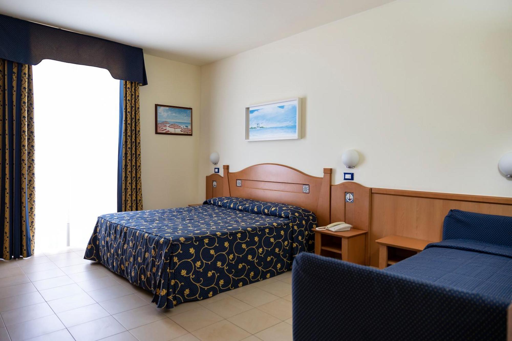 סנט'איזידורו Blu Salento Village חדר תמונה