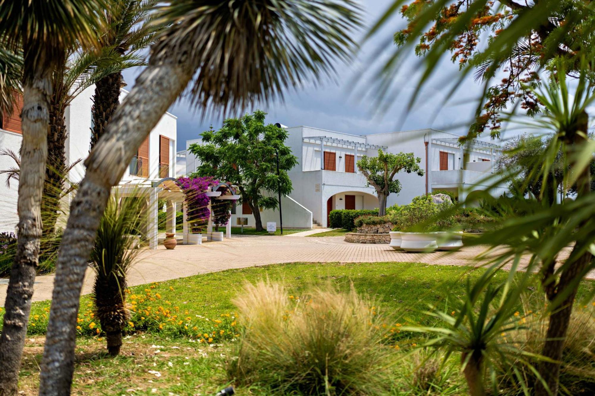 סנט'איזידורו Blu Salento Village מראה חיצוני תמונה