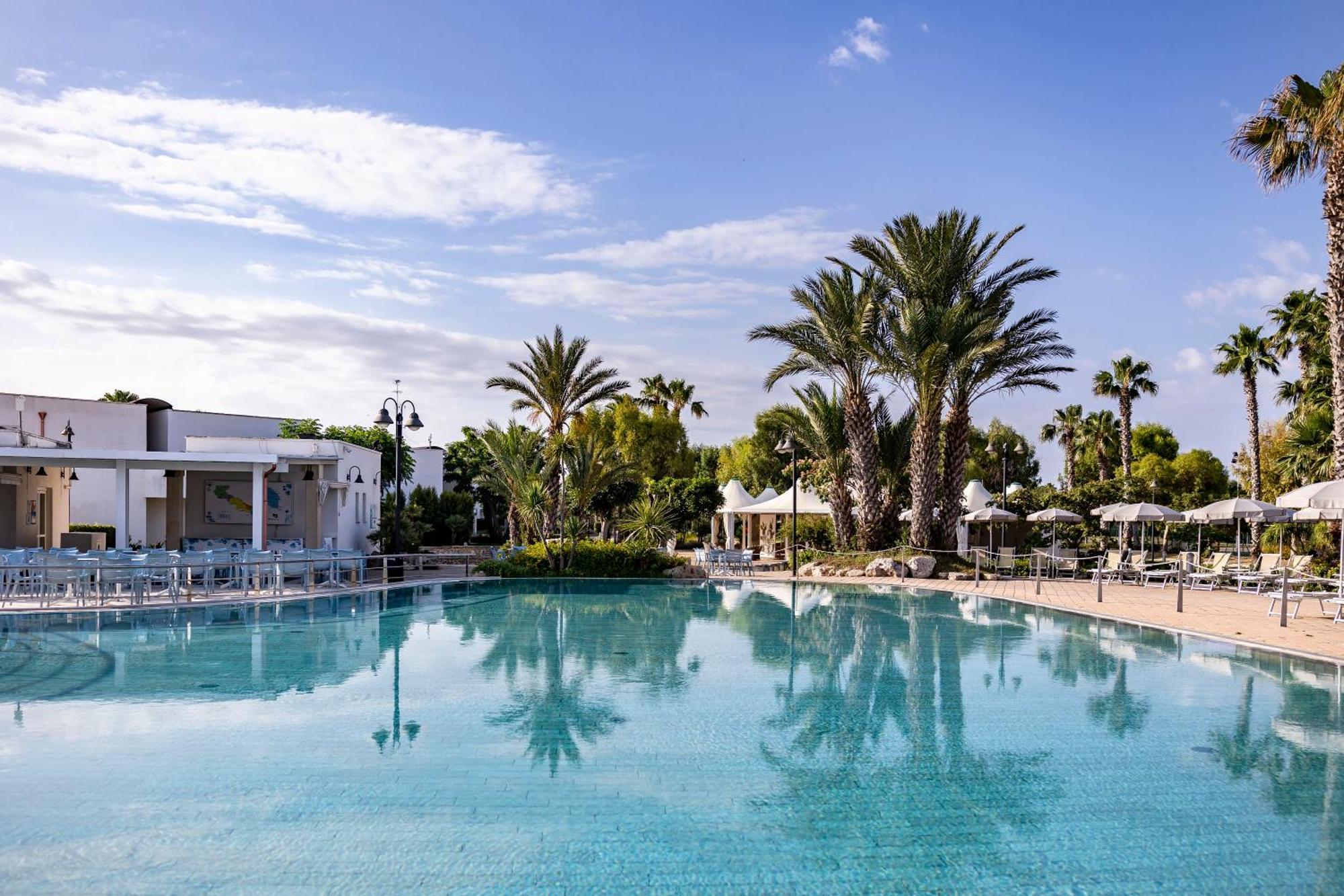 סנט'איזידורו Blu Salento Village מראה חיצוני תמונה