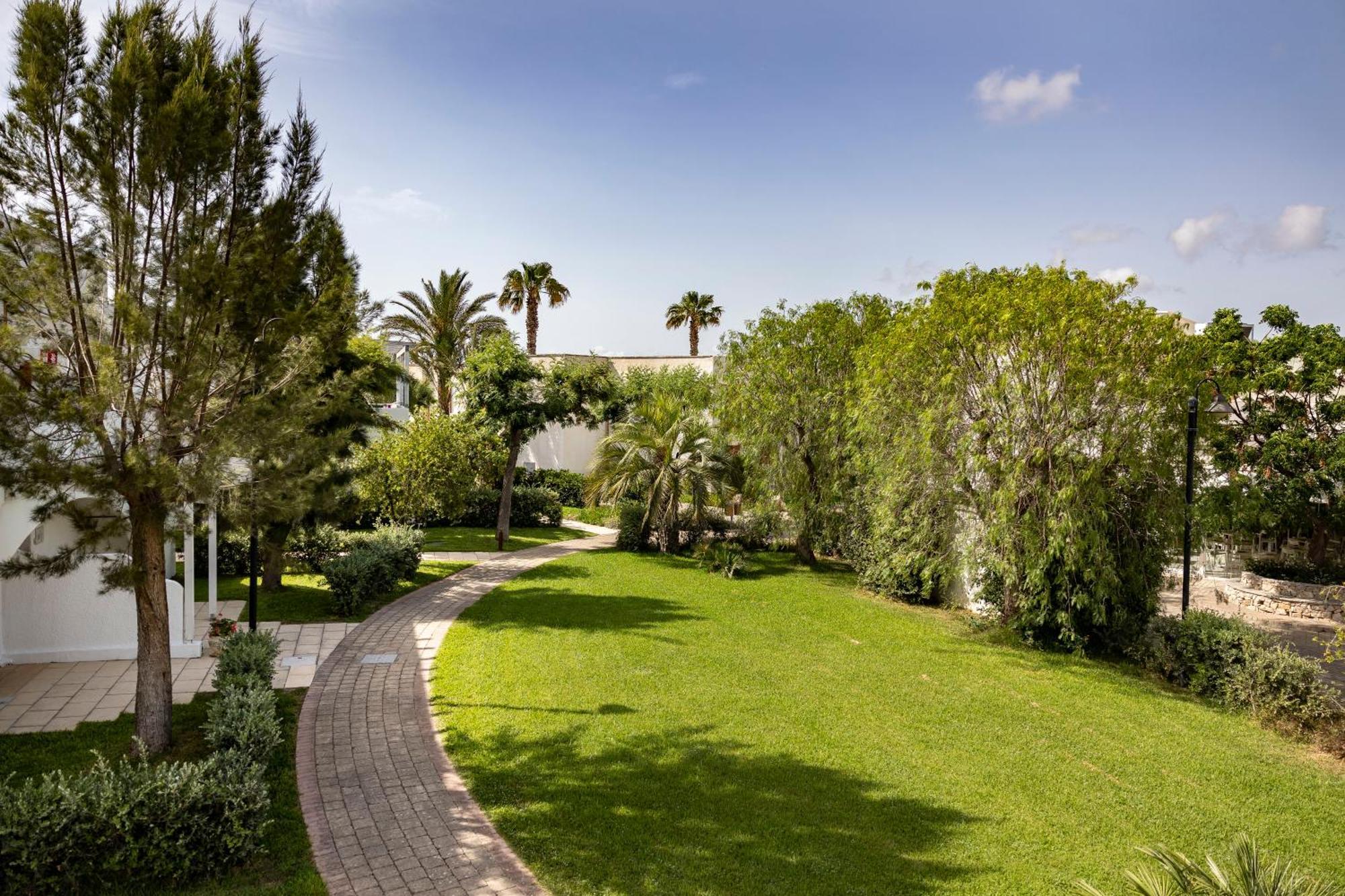 סנט'איזידורו Blu Salento Village מראה חיצוני תמונה