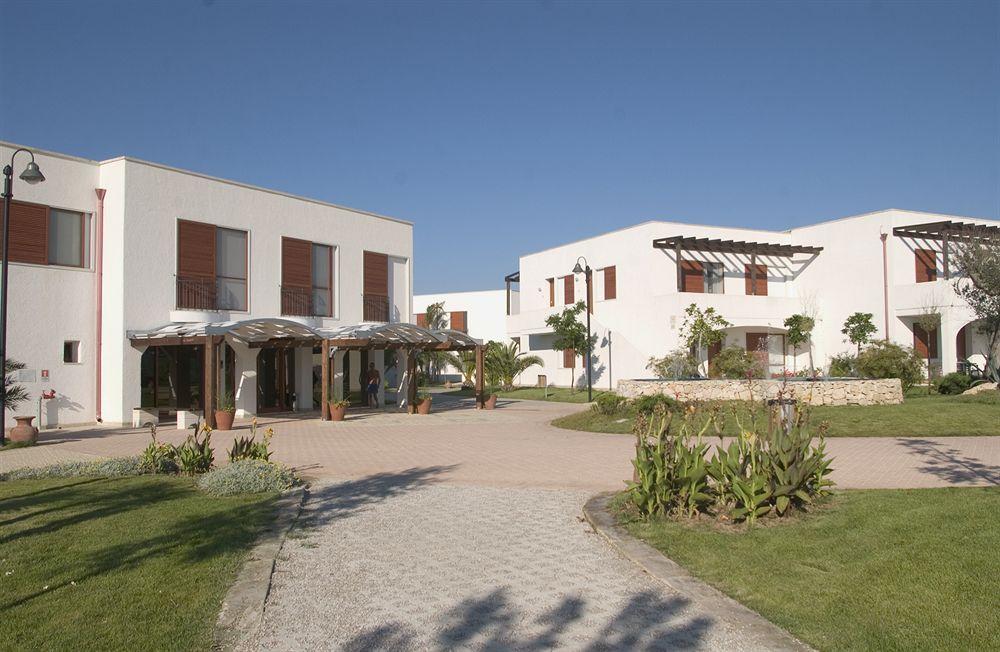 סנט'איזידורו Blu Salento Village מראה חיצוני תמונה