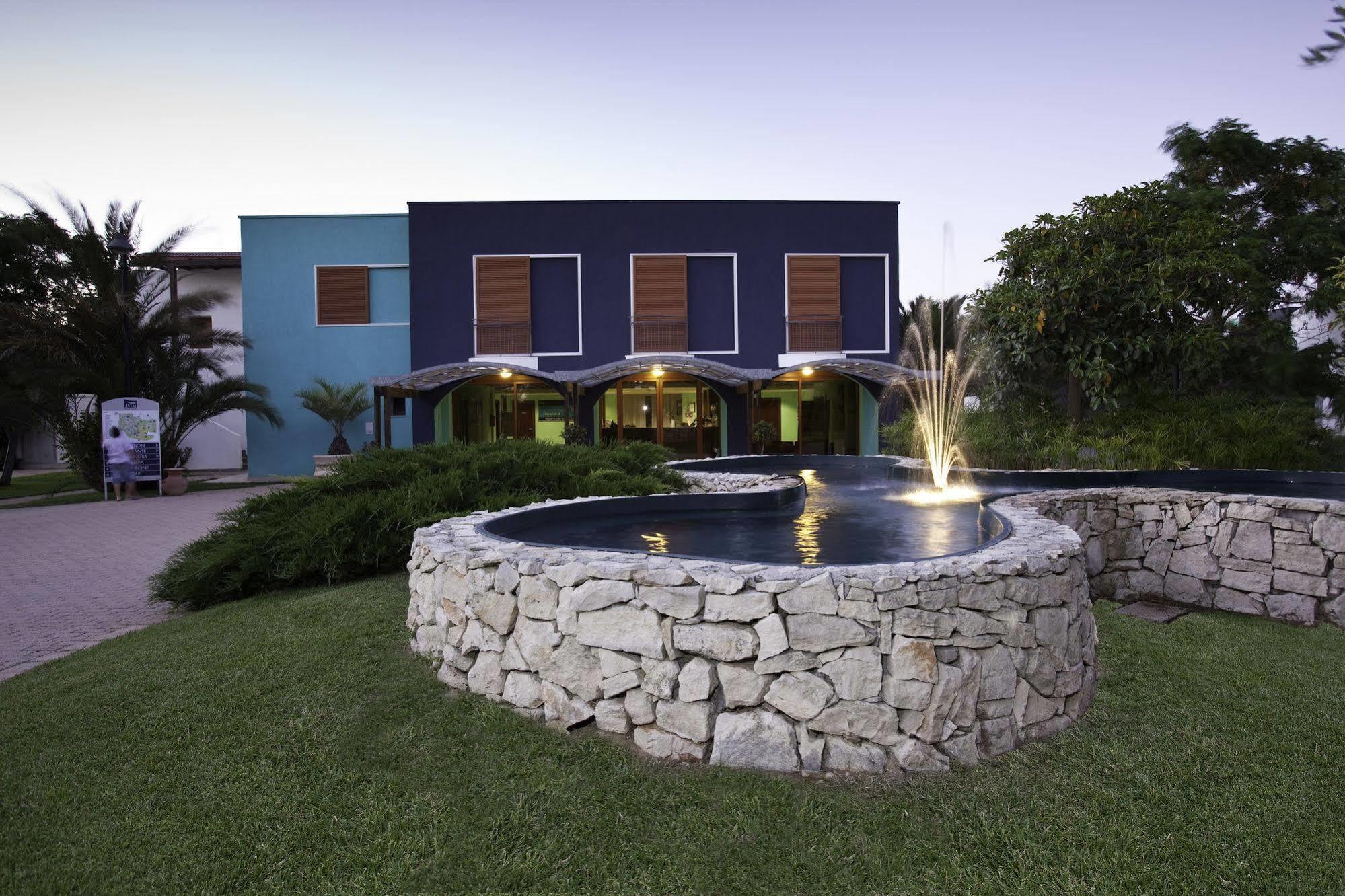 סנט'איזידורו Blu Salento Village מראה חיצוני תמונה