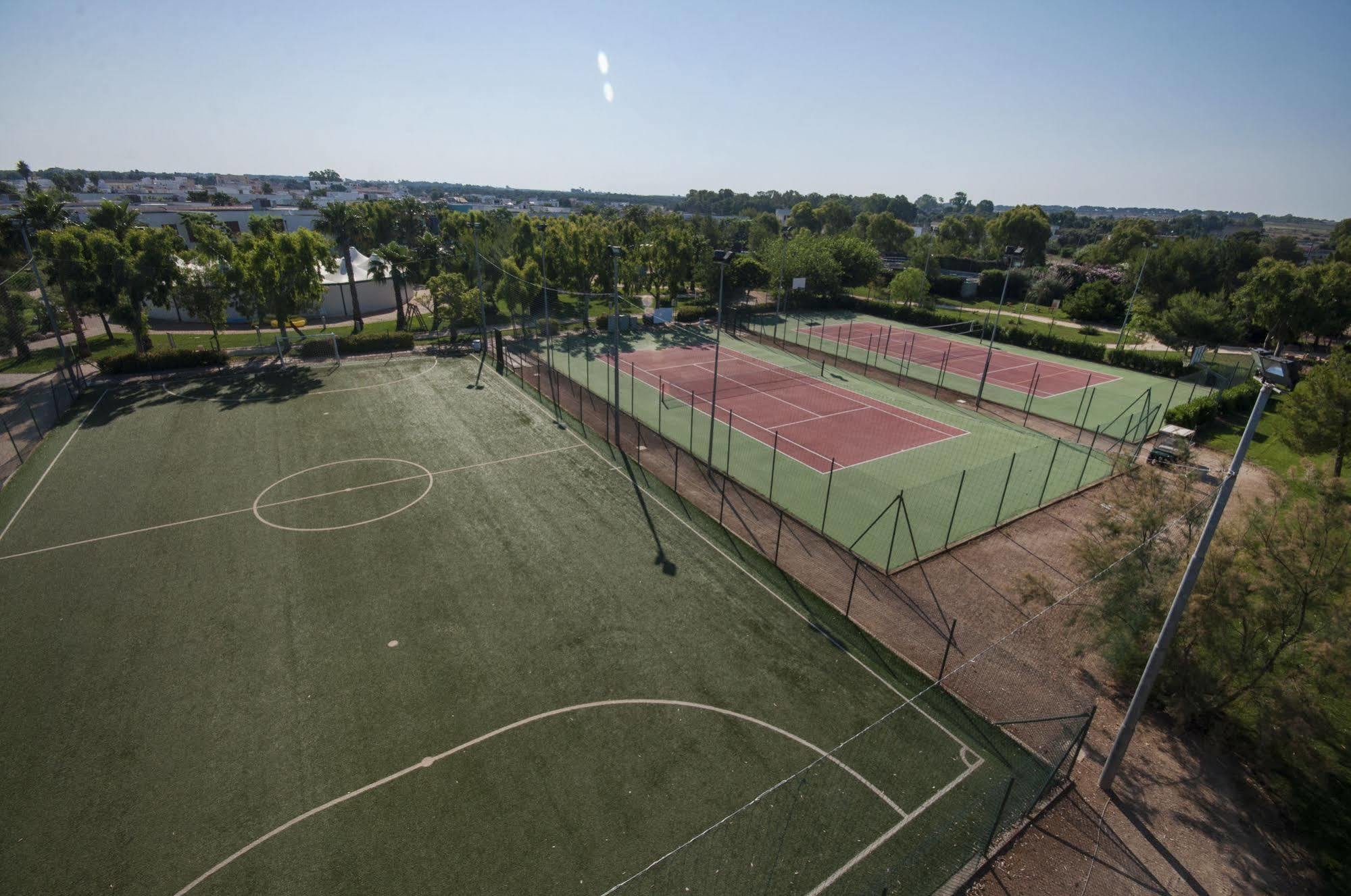 סנט'איזידורו Blu Salento Village מראה חיצוני תמונה